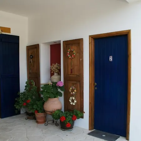 Rotis Country house